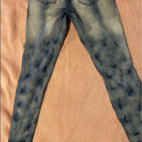 Juniors size jeans - Picture 5 of 10